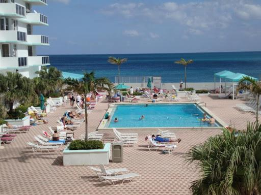 Others 3, AMAZING 2BR 2BA NEWLY RENO BEACHFRONT APT W/BEACH VIEW, Broward