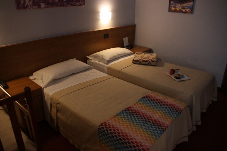 Bedroom 14