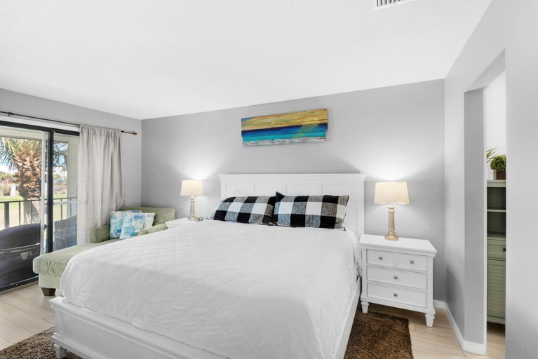 Bedroom 3, Edgewater Golf Villa 1409, Bay
