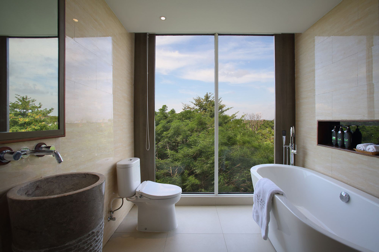 Bathroom 4