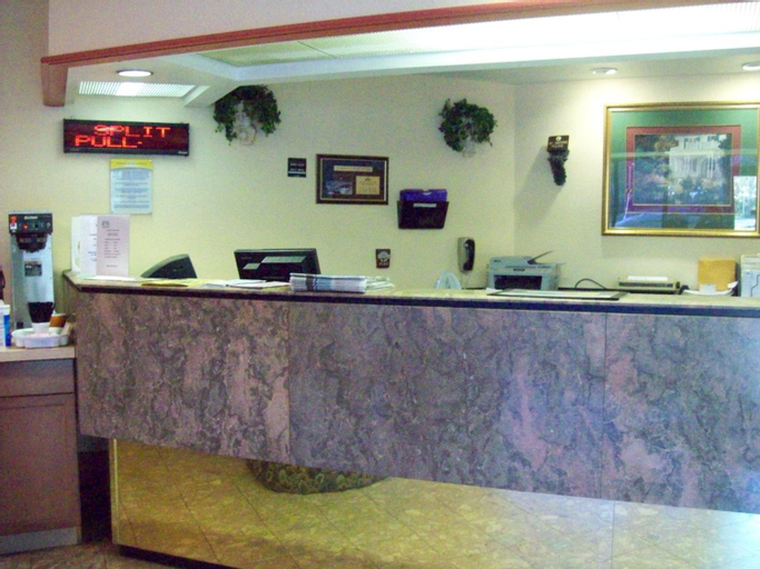 Public Area 19