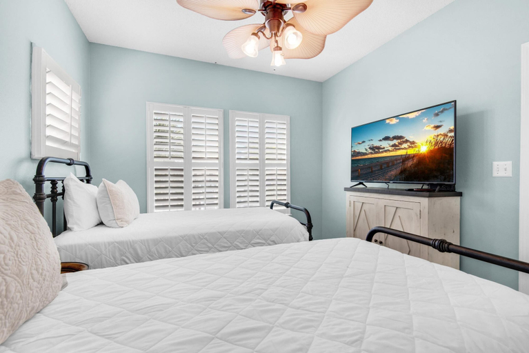Bedroom 4, Sailor's Cove, Escambia