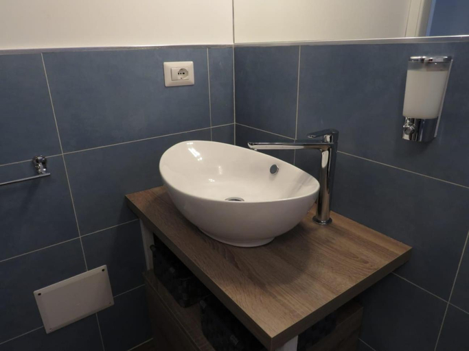Others 5, B&b Angolo 29, Sassari