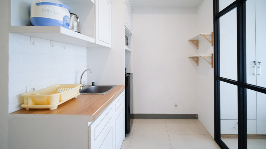 Others 2, Minimalist Design Studio at Anderson Supermall Mansion Apartment By Travelio, Surabaya