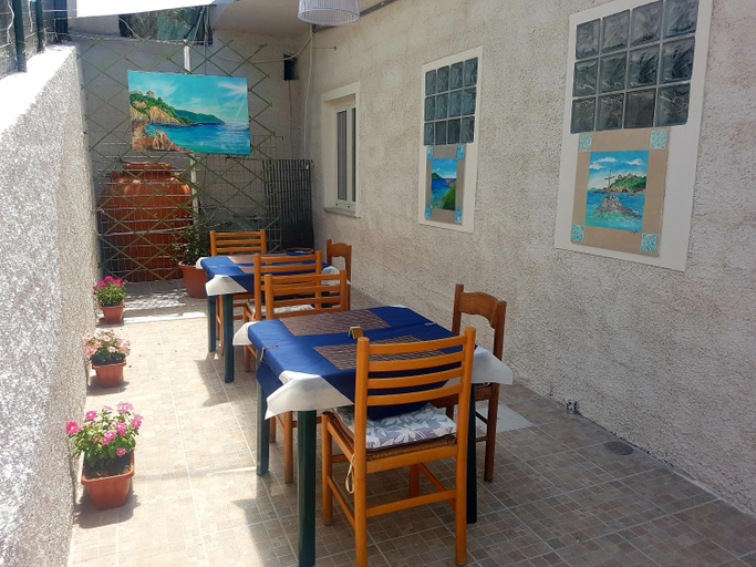 Food & Drinks 5, B & B Villa Matisse, Salerno