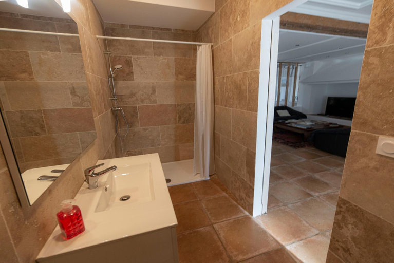 Bedroom, Hibiscus House, Aude