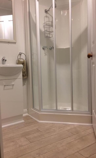 Bathroom 1, Strahan Wilderness Lodge, West Coast