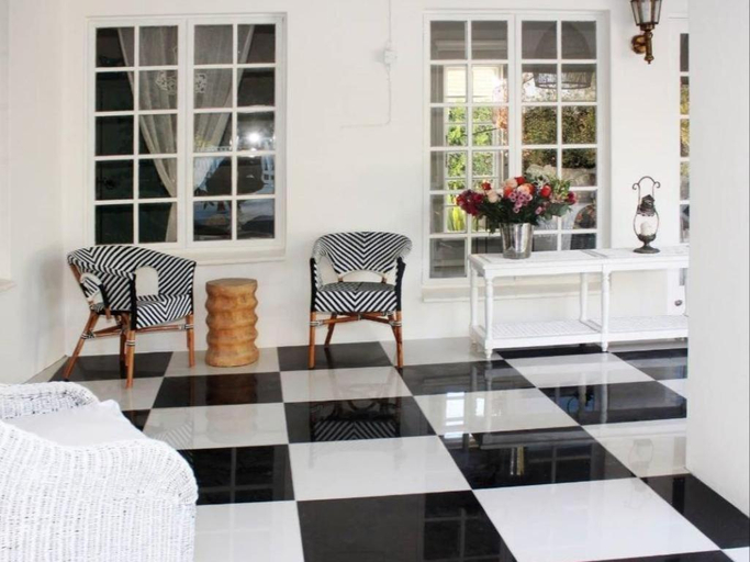 Others 4, La Belle Guest House, Mangaung