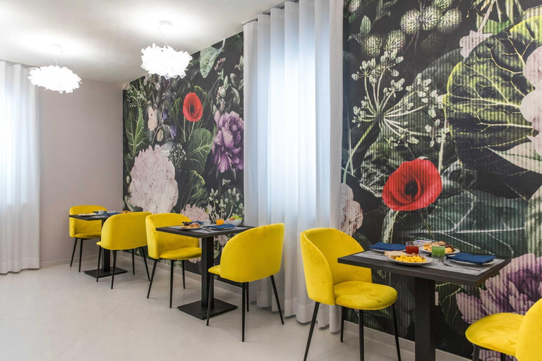 Others 2, 4Essences Boutique Rooms, Potenza