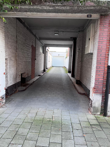 Others 2, Maison Georges, Antwerpen