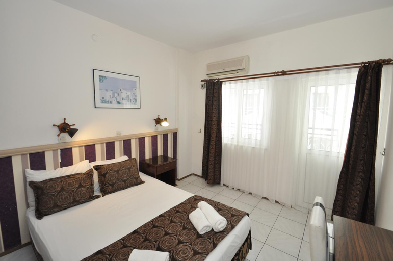 Bedroom 3, Reis Maris Hotel, Marmaris