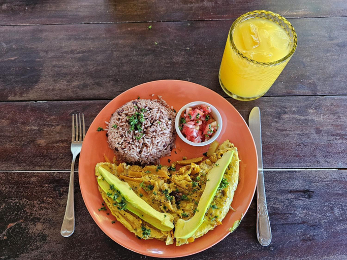 Food & Drinks 5, Monkey House Hostel, Tola