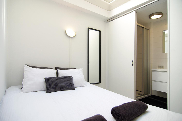 Bedroom 2, Cosy apartment right in the city center with AIRCO!, Amsterdam