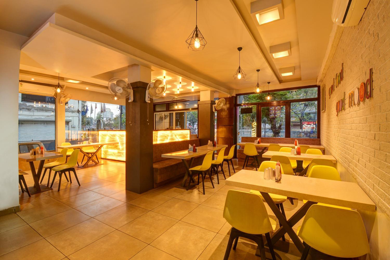 Food & Drinks 4, The SRTC Hotel Aspire ( Ashram Road), Ahmadabad