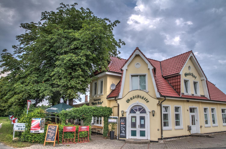 Exterior & Views 2, Restaurant und Pension Zur Nassen Ecke, Rostock