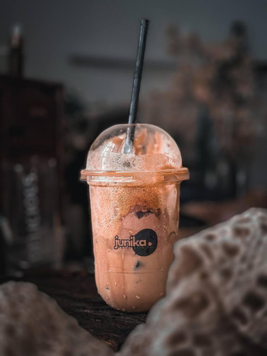 Food & Drinks 5, Junika Melaka, Malacca City