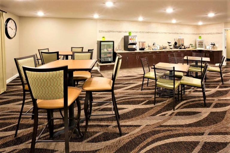 Food & Drinks 4, AmeriVu Inn and Suites - Chisago City, Chisago