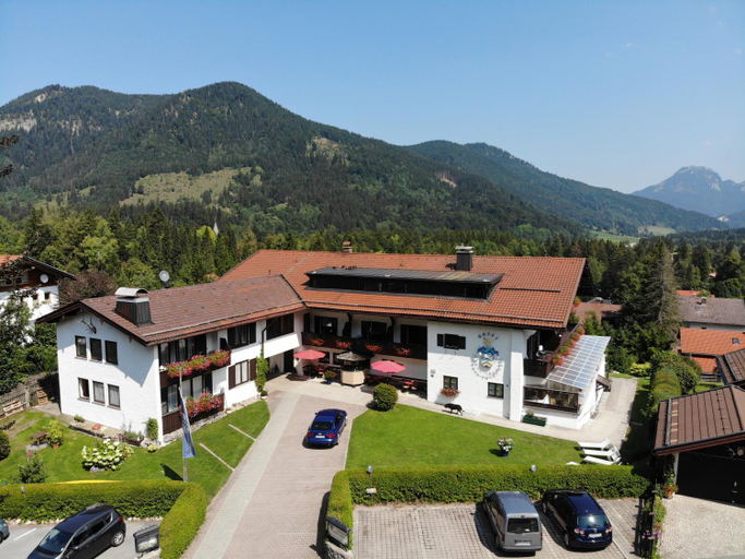 Exterior & Views 1, Gastehaus Hotel Maria Theresia, Miesbach