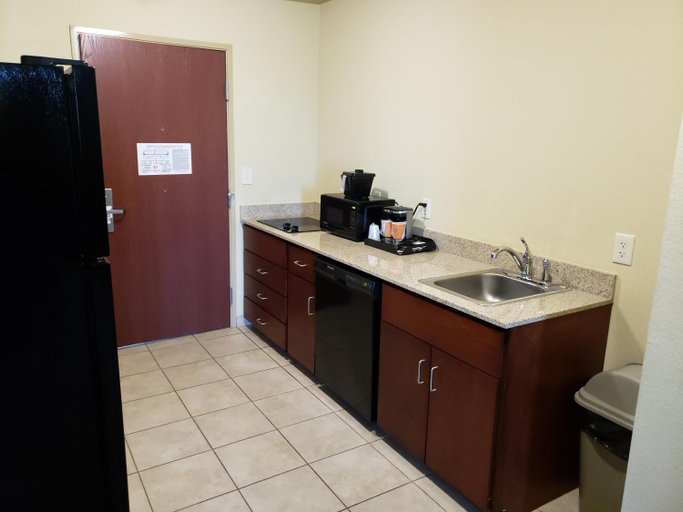 Others 5, Cobblestone Inn - Holyoke, Phillips