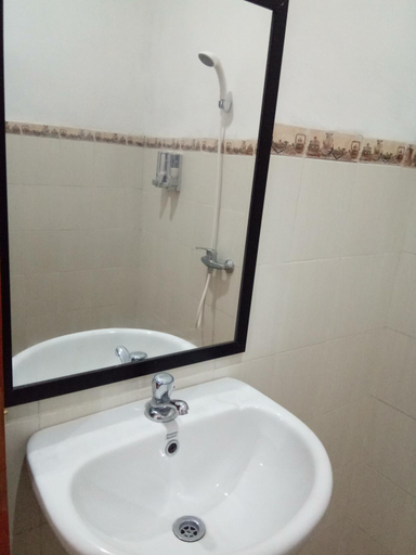 Bathroom 4, Bagoesfull Homestay, Klungkung