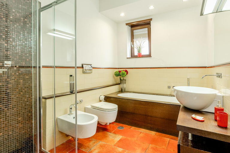 Bathroom 3, Scaramantico Apartment, Napoli