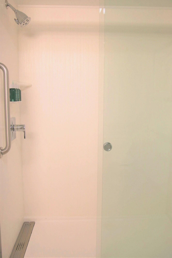 Bathroom 7