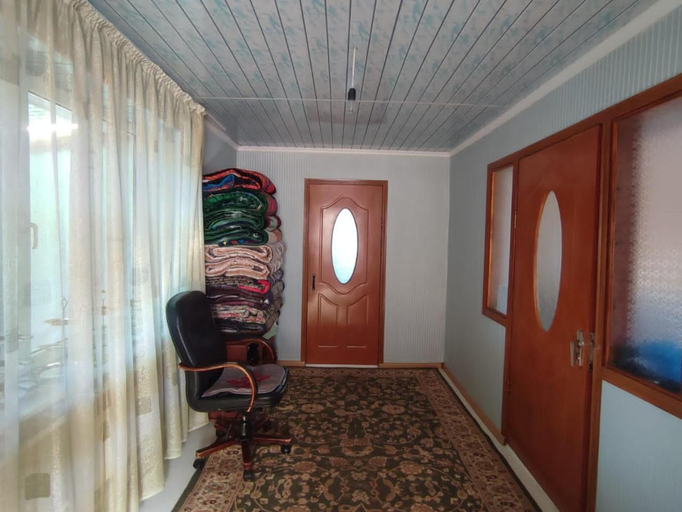 5, Guesthouse Arnas, Ton