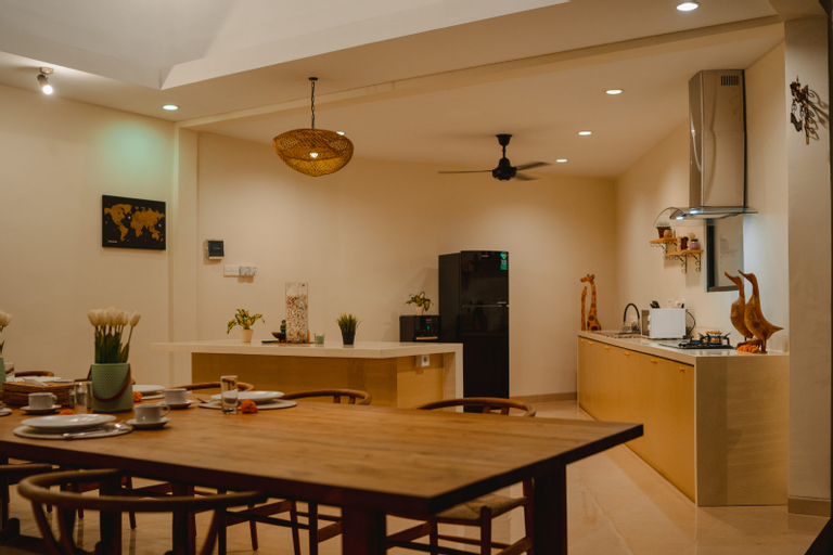 Dining Room 23