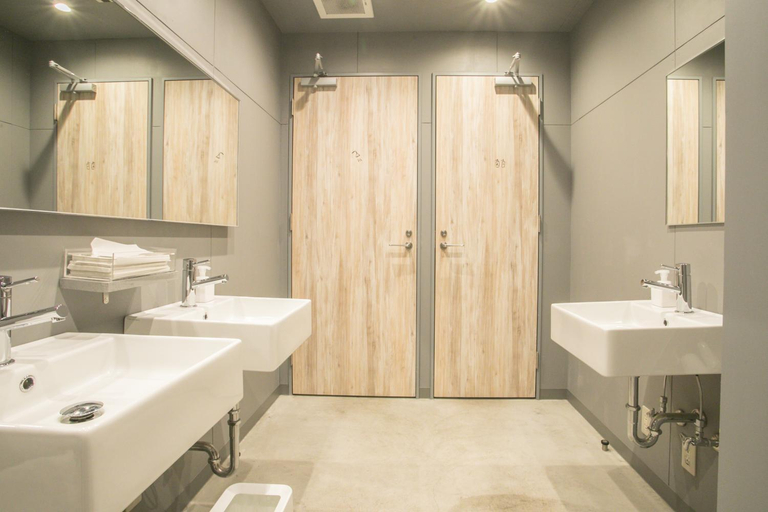 Bathroom 4, Hostel STAND BY ME, Fukuoka