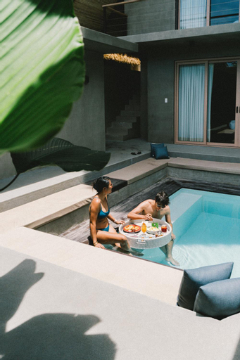 Swimming Pool 7