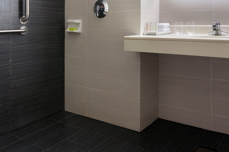 Bathroom 7