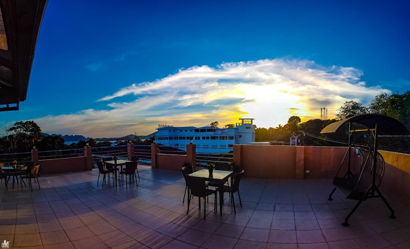 Food & Drinks 5, DIANNA'S INN, Coron