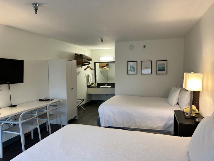 Bedroom 12