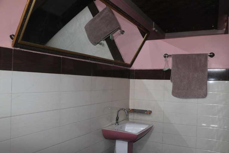 Bathroom 3, The hotel mountain Taplejung, Mechi