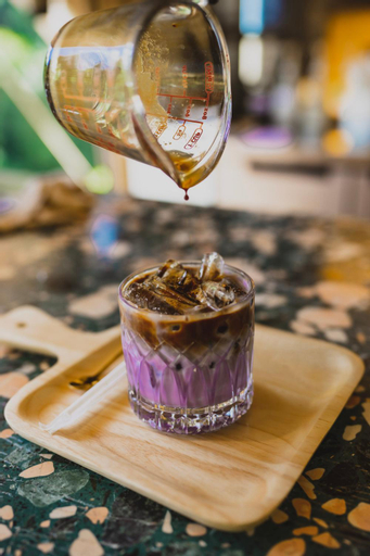 Food & Drinks 11