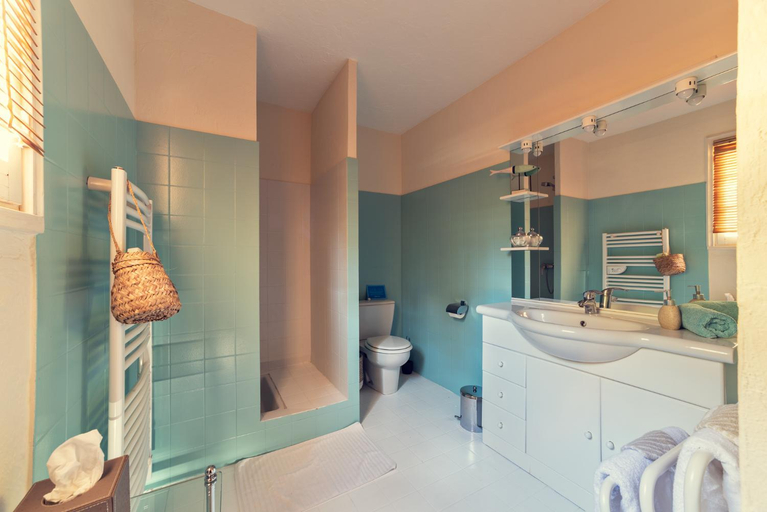Bathroom 4, Villa Fontane Cottage, Var
