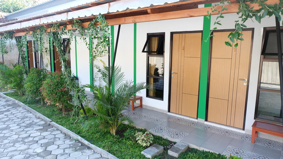 Exterior & Views 16
