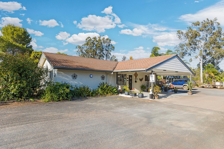 Public Area 2, Castlereagh Motor Inn, Gilgandra