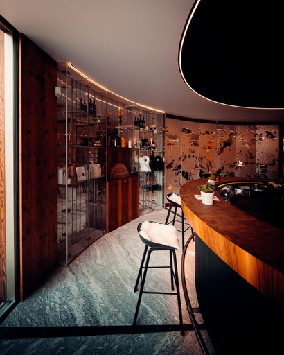 Food & Drinks 4, Au Club Alpin, Entremont