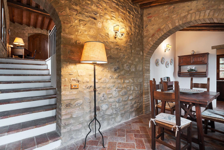 Others 5, Borgo il Poeta, Perugia
