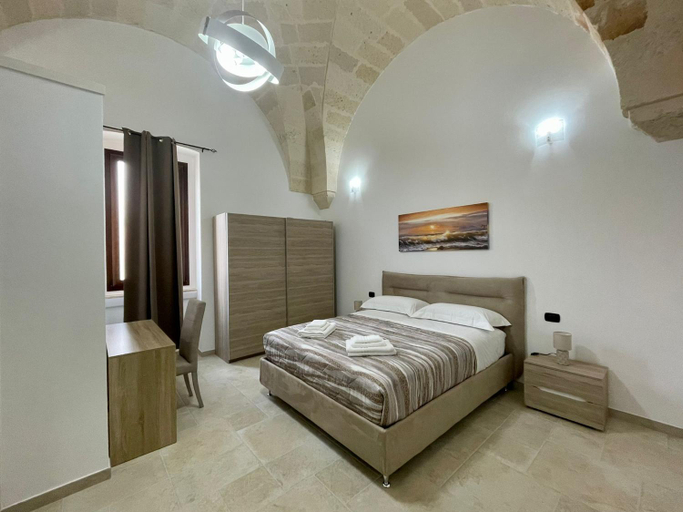 Others 5, B&B La Piazzetta, Taranto