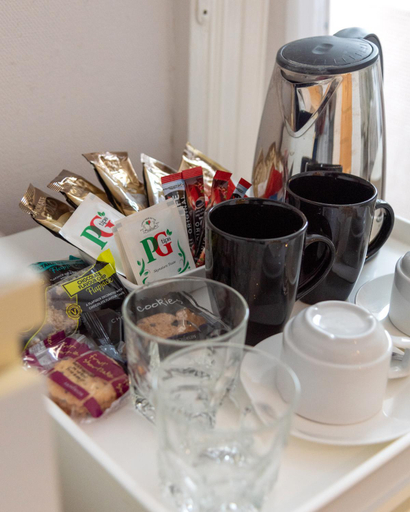Others 4, Rosita Guest House, North Somerset