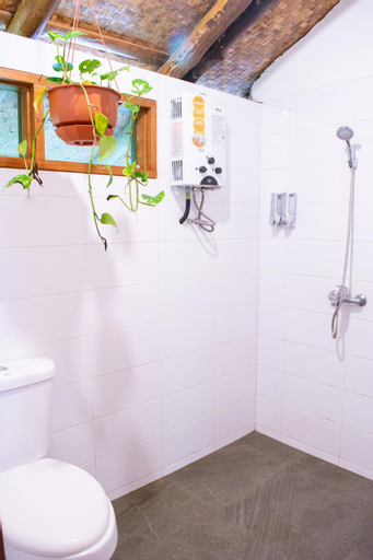 Bathroom 10