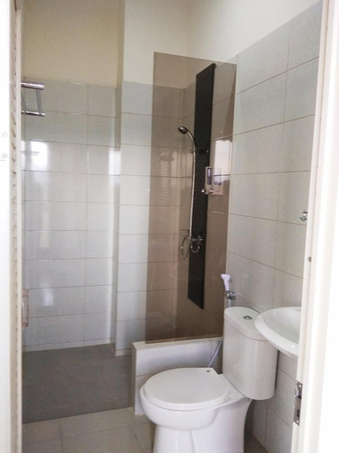 Bathroom 5