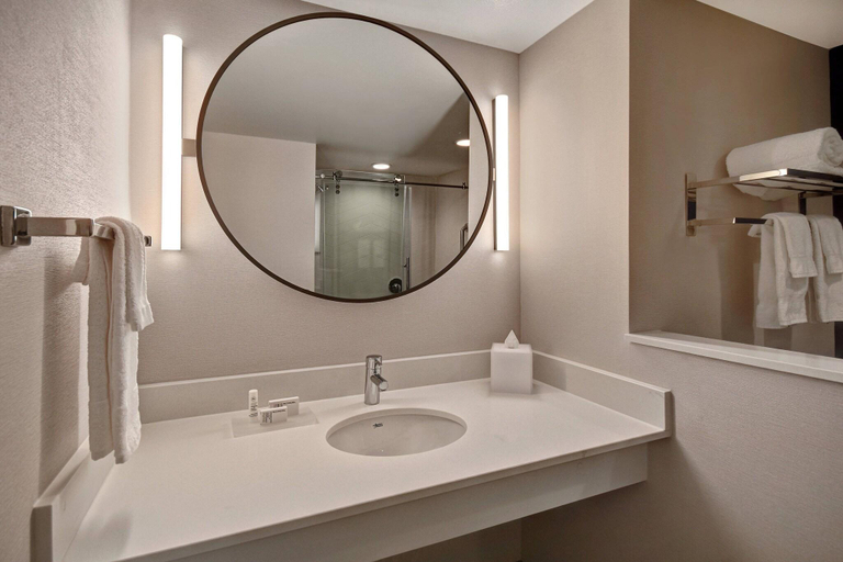 Bathroom 9