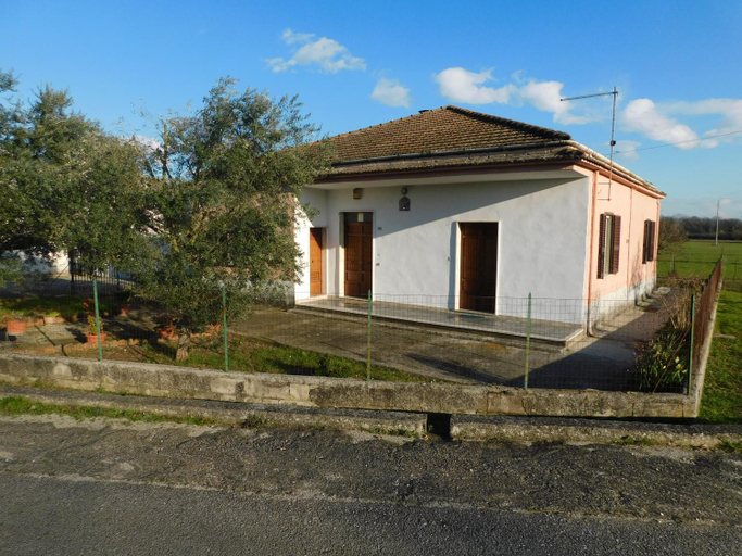 Others 4, La casa di Mascia, Frosinone