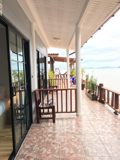 Others 5, Baan Purada, Ko Lanta