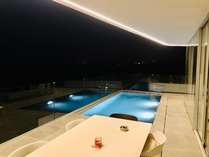 Sport & Beauty 2, Rocavista - Villa with heated rooftop pool and amazing ocean view, Santa Cruz de Tenerife