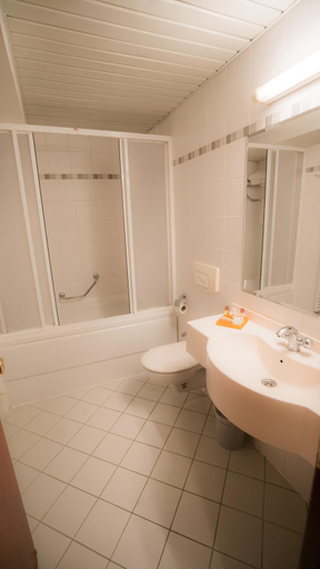 Bathroom 4, Boyuguzel Termal Hotel, Osmangazi