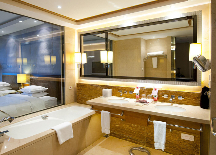 Bathroom 25